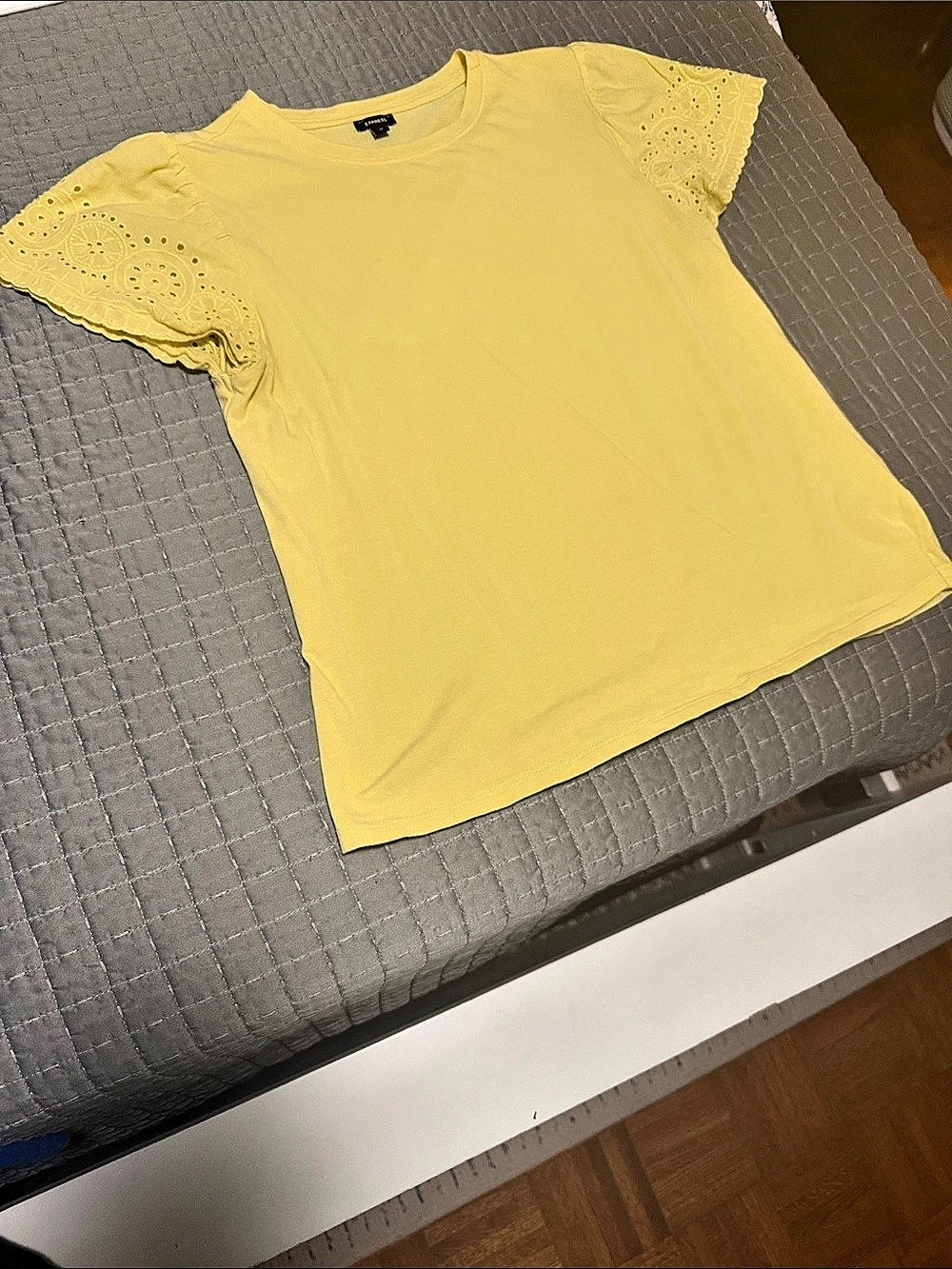 Express Eyelet Ruffle Sleeve Tee Yellow Medium